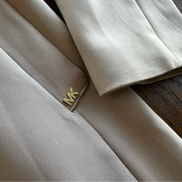 MICHAEL Michael Kors Beige Tan Spring Fall Trench Wrap Coat Gold Hardware - Picture 5 of 14